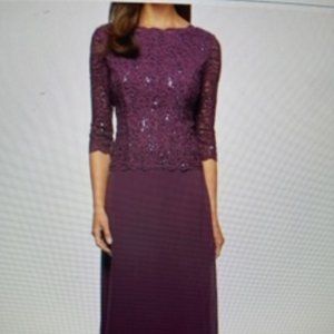 Alex Evenings Women's 3/4 Sleeve Gown